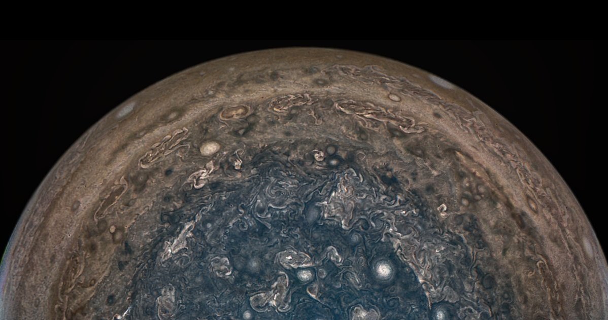 Południowy obszar polarny Jowisza (przetworzony obraz z danych z Juno) /NASA