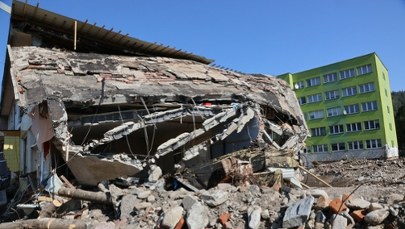 "Pomaganie Buduje. 48h". Wsparcie dla dzieci z miejscowości zniszczonej przez powódź