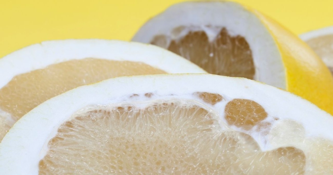 Pomelo to owóc dla cukrzyków, który może im utrzymać zdrową wagę /Ligora /Canva Pro