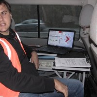 Dwa samochody wyposażone w laserowe mierniki ruszyły zbadać trasę S8