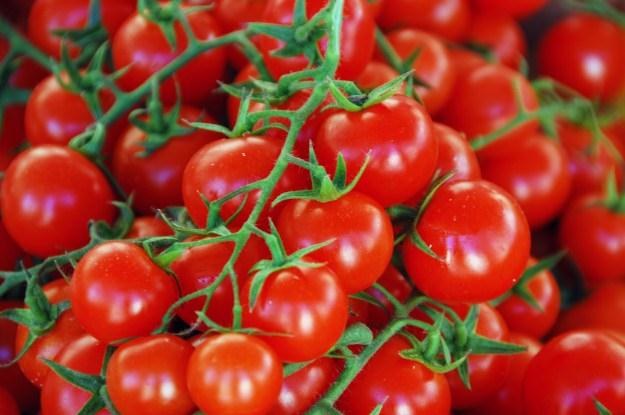 Pomidory powinny być ważnym składnikiem zdrowej diety /123RF/PICSEL