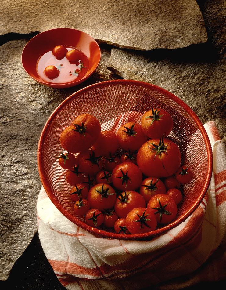 Pomidory są nieodłącznym składnikiem kuchni środziemnomorskiej /© Photogenica