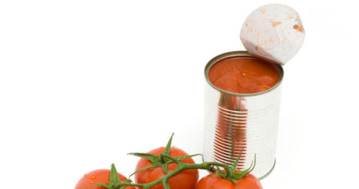 Pomidory z puszki a zdrowie /© Photogenica