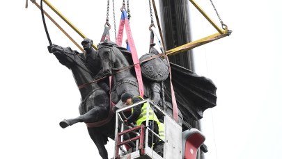Pomnik 1000-lecia Jazdy Polskiej zostanie odwrócony. By kierowcy nie oglądali zadów