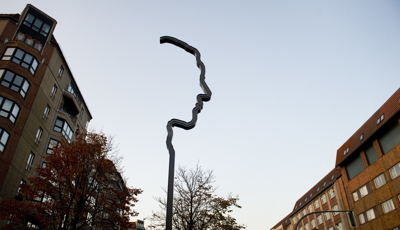 Pomnik Georga Elsera na Wilhelmstrasse w Berlinie /ODD ANDERSEN /AFP