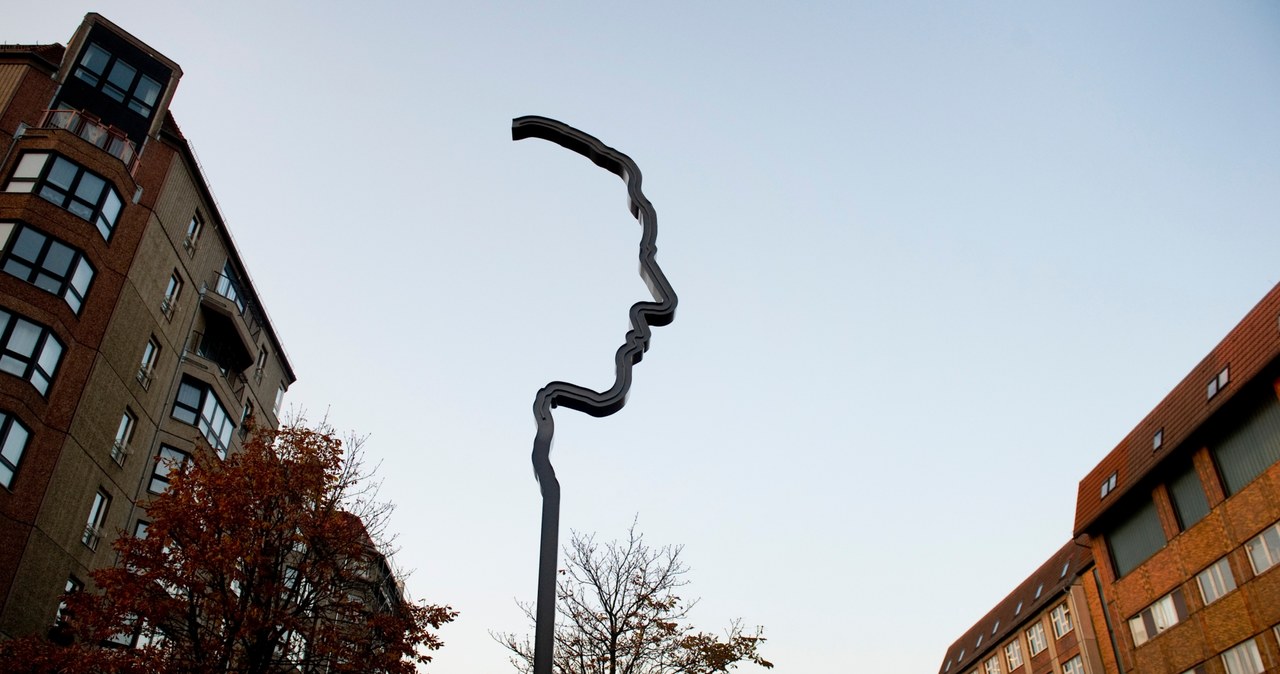 Pomnik Georga Elsera na Wilhelmstrasse w Berlinie /ODD ANDERSEN /AFP