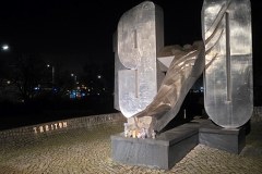 Pomnik Grudnia '70 wg koncepcji Stanisława Gierady