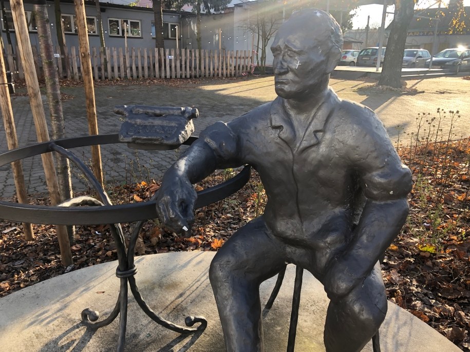 Pomnik Jana Himilsbacha w Mińsku Mazowieckim /Michał Dobrołowcz /RMF FM