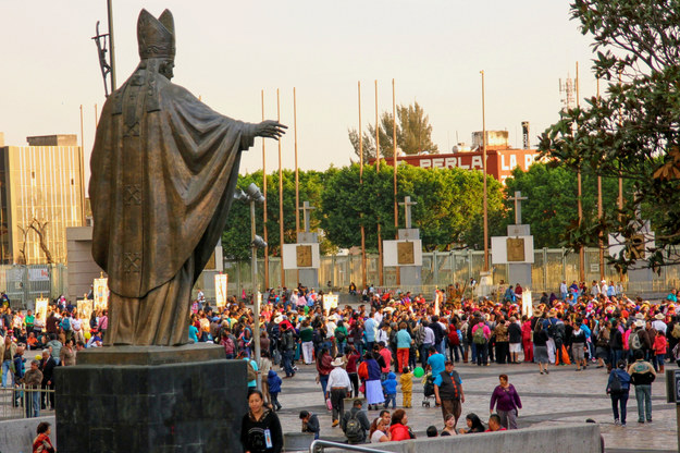 Pomnik Jana Pawła II /Shutterstock