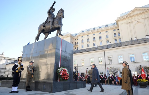 Pomnik księcia Poniatowskiego w Warszawie /Bartłomiej Zborowski /PAP