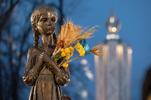 Pomnik ku pamięci ofiar Wielkiego Głodu w Kijowie /Shutterstock
