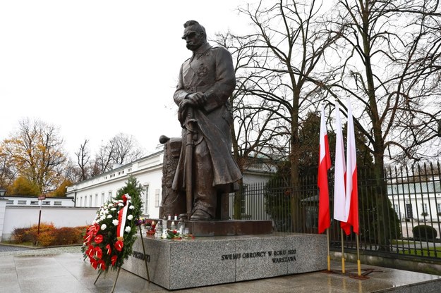 Pomnik Marszałka Józefa Piłsudskiego na ul. Belwederskiej w Warszawie /Rafał Guz /PAP