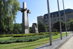 Pomnik Poznańskiego Czerwca '56 w skandalicznym stanie