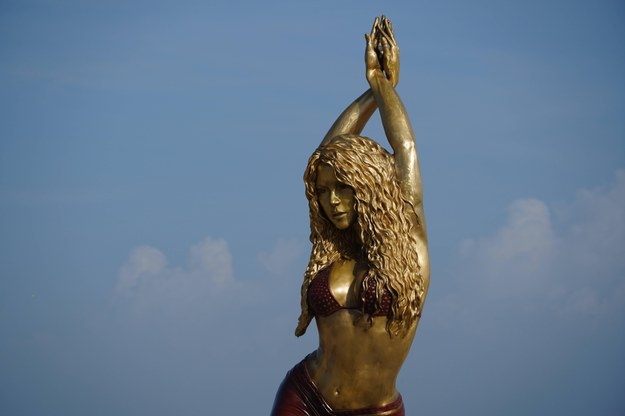 Pomnik Shakiry w mieście Barranquilla w Kolumbii /PAP/DPA