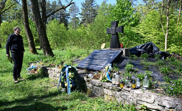 ​Pomnik UPA w Monasterzu ma wrócić do pierwotnego stanu