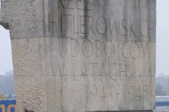 Pomnik w Płaszowie wyczyszczony 