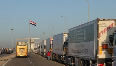Pomoc humanitarna dla Strefy Gazy. 80 ciężarówek przeszło kontrolę w Kerem Szalom