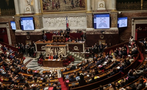 "Pomoc w umieraniu". Kontrowersyjna ustawa we Francji