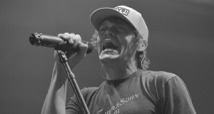 "Pomógł zdefiniować rocka na nowo". Nie żyje wokalista grupy 3 Doors Down 