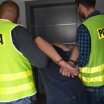 Pomorskie: Policja zatrzymała mężczyznę, który może mieć związek z molestowaniem dziewczynki