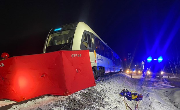 Pomorskie: Śmiertelny wypadek na przejeździe kolejowym 