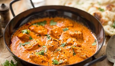 Pomysł na rozgrzewający obiad. To jedno z najbardziej aromatycznych dań z kurczakiem