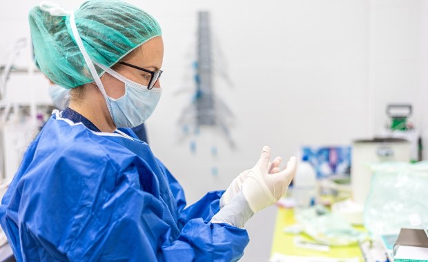 Ponad 1,4 tys. nowych zakażeń koronawirusem