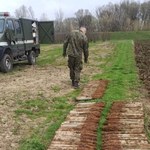 Ponad 100 niewybuchów znalezionych na polu w Mazowieckiem 