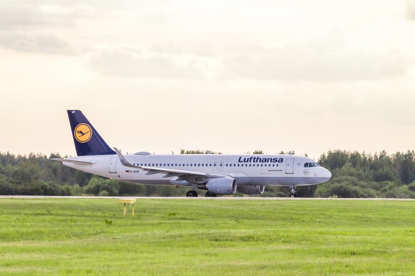 Ponad 130 tys. pasażerów może dotknąć trwający w piątek strajk pilotów niemieckich linii lotniczych Lufthansa /123RF/PICSEL