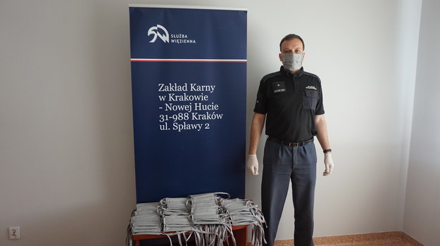 Ponad 1800 maseczek uszytych przez osadzone trafi do polskich szpitali. /Zdjęcie udostępnione /