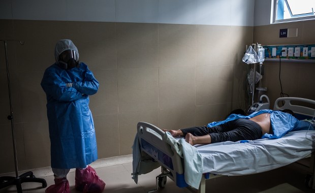 Ponad 23 tys. przypadków koronawirusa w Polsce. USA zrywają relacje z WHO [RELACJA]