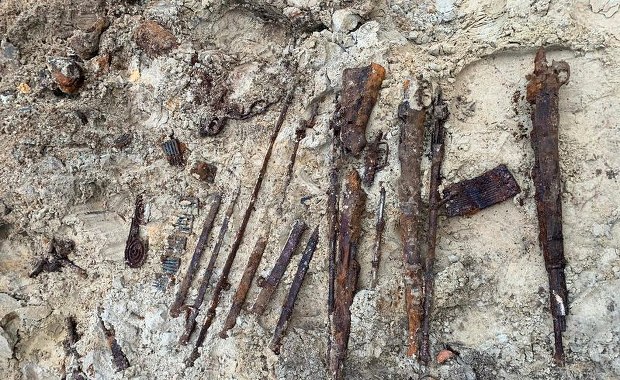 Ponad 30 kg trotylu w centrum Sopotu. Odkryto skład broni 