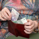 ​Ponad 300 zł miesięcznie na prąd. Nie tylko dla kombatantów