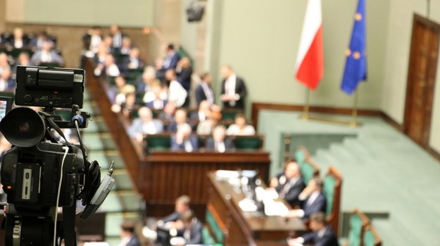 Ponad 40 proc. Polaków chce oddać swój głos na PiS - wynika z sondażu IBRiS dla Onetu /Archiwum RMF FM