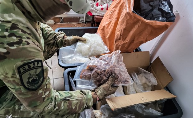 Ponad 50 kg mefedronu, 2 osoby z zarzutami. Akcja CBŚP 