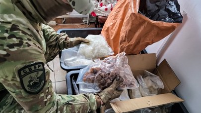 Ponad 50 kg mefedronu, 2 osoby z zarzutami. Akcja CBŚP 