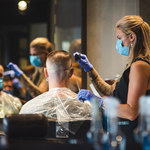 Ponad 50 procent Polaków nie chce ponownego zamykania salonów fryzjerskich i kosmetycznych 