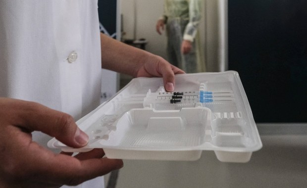 Ponad 500 ognisk koronawirusa w Portugalii. Dominuje wariant Delta