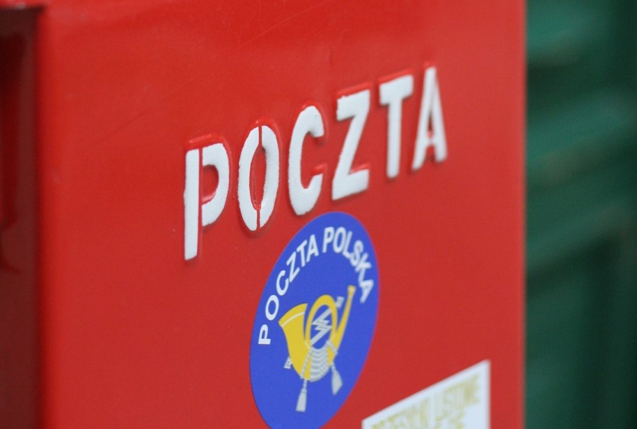 Ponad 6 tysięcy kurierów, którzy pracują nawet w soboty, doręcza paczki w okresie przedświątecznym. /Maciej Nycz /RMF FM