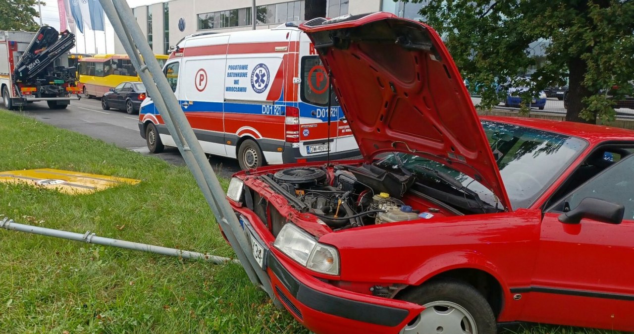 Ponad 60 proc. ukaranych przez UFG płaci maksymalną karę - za przerwę w OC trwającą ponad 14 dni. Jej wysokość często przekracza wartość pojazdu /Jarosław Jakubczak / Polska Press /Agencja SE/East News