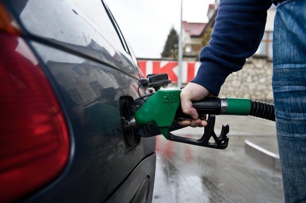 Ponad 60 proc. wszystkich zbadanych dystrybutorów benzyny i oleju napędowego zawyżało wskazania sprzedanego paliwa na niekorzyść kupującego / 	Wojciech Pacewicz    /PAP