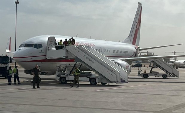 Ponad 7 tys. Polaków wróciło już do kraju. Szef MSZ o kolejnych krokach