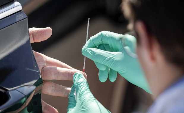 Ponad 7500 zakażeń koronawirusem w Polsce. Liczba zakażonych na świecie przekroczyła 2 mln [RELACJA 15.04.2020]