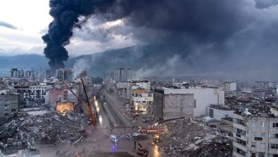 Ponad 7800 osób zginęło w trzęsieniu ziemi w Turcji i Syrii
