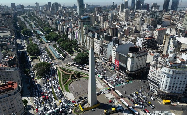 Ponad pół miliona odbiorców bez prądu i ekstremalny upał 