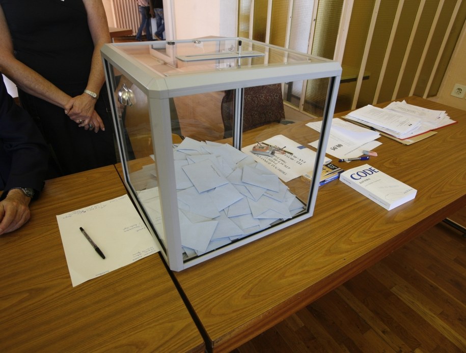 Ponad polowa Francuzów nie pofatyguje się prawdopodobnie do urn. Fot. Wikimedia Commons/Rama