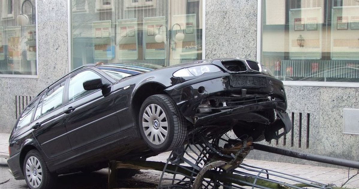 Ponad połowa kierowców w Niemczech przyznaje się do łamania ograniczeń prędkości. Co trzeci nie przestrzega przepisów dotyczących parkowania /Getty Images