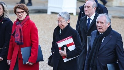 Ponad połowa rządu to milionerzy. Wiadomo, na czym się wzbogacili