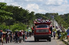 Ponad siedem tysięcy migrantów zmierza do USA
