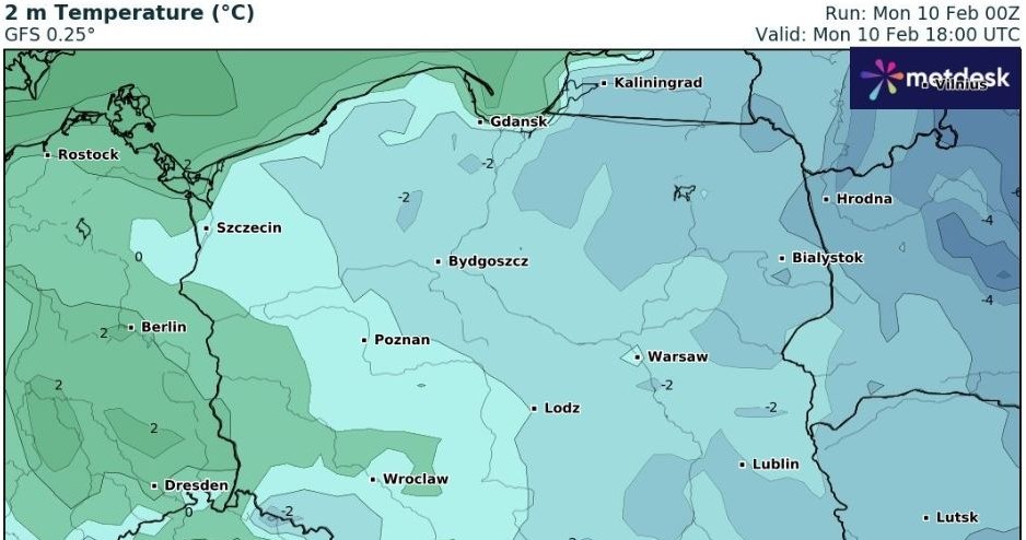 Poniedziałek będzie chłodnym i spokojnym dniem, bez opadów. Najzimniej będzie w rejonie Suwalszczyzny i Podlasia /wxcharts /